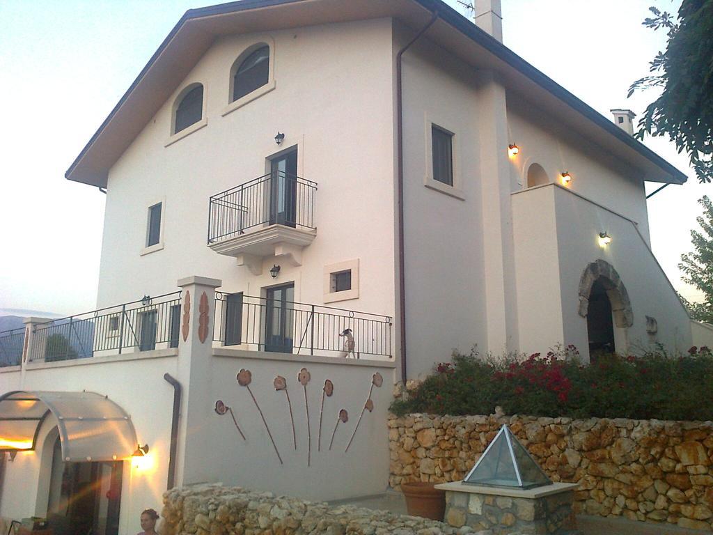 فيلا Locanda Dell'Asino D'Oro سولمونا المظهر الخارجي الصورة